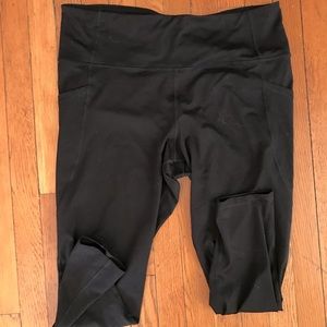 old navy black elevate go-dry leggings